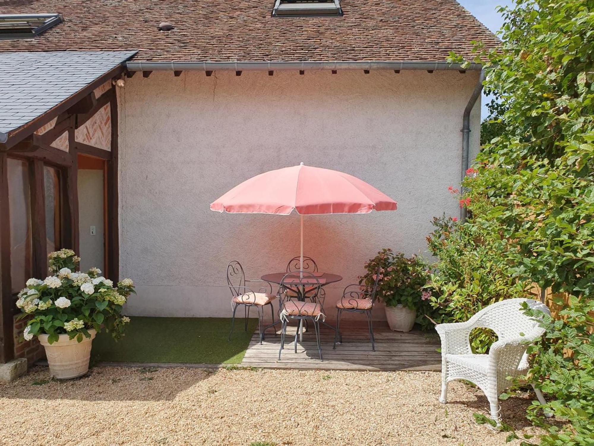 Gite Rustique A Cheverny: Nature, Tennis, Animaux Bienvenus, Peche Et Chateaux De La Loire A Proximite - Fr-1-491-366 Exterior photo